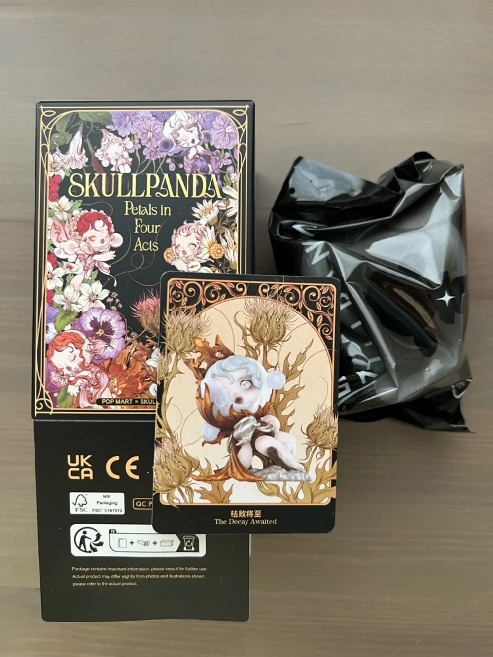 SKULLPANDA Petals in Four Acts Series Figure - The Decay Awaited - Picture 1 of 3